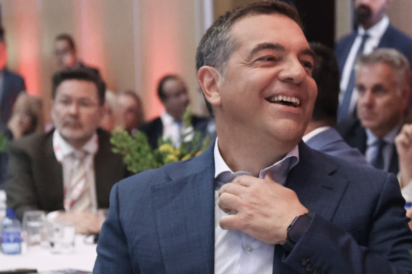 Το βιβλίο Τσίπρα προκαλεί αμηχανία στο ΠΑΣΟΚ