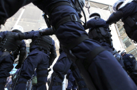 Στο πολυνομοσχέδιο του ΥΠΟΙΚ η ειδική αποζημίωση αστυνομικών στα γήπεδα