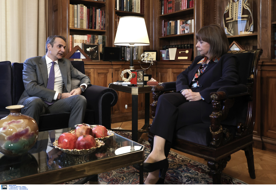 Συνάντηση Σακελλαροπούλου - Μητσοτάκη τη Δευτέρα στο Προεδρικό Μέγαρο