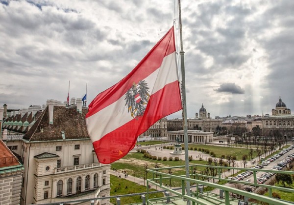 Η Αυστρία λέει «όχι» στη διεύρυνση της ευρωζώνης