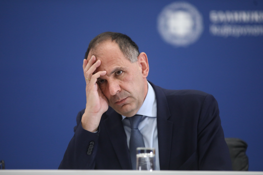 «Κάνατε προσλήψεις στην αστυνομία αντί στον ΟΣΕ»: Η ερώτηση που προκάλεσε την οργή Γεραπετρίτη