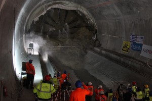 Μίζες σε πολιτικά κόμματα την περίοδο Σημίτη - Καραμανλή για έργα του Μετρό σε νέα κατάθεση στελέχους γερμανικής εταιρίας