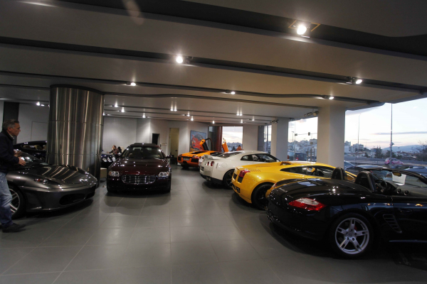 Απλουστεύεται η διαδικασία εισαγωγής αυτοκινήτων - Τι αλλάζει για εμπόρους και ιδιώτες