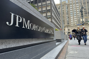 Η JPMorgan απέσυρε την αγωγή των 916 εκατ. ευρώ κατά της WRL