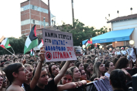 Χιλιάδες κόσμου στην αντιπολεμική συναυλία για την Παλαιστίνη στην Τεχνόπολη (Εικόνες)
