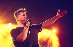 Χάρης Βαρθακούρης για Big Brother: «Ένας από τους παίκτες μπήκε με κορονοϊό στο σπίτι» (βίντεο)