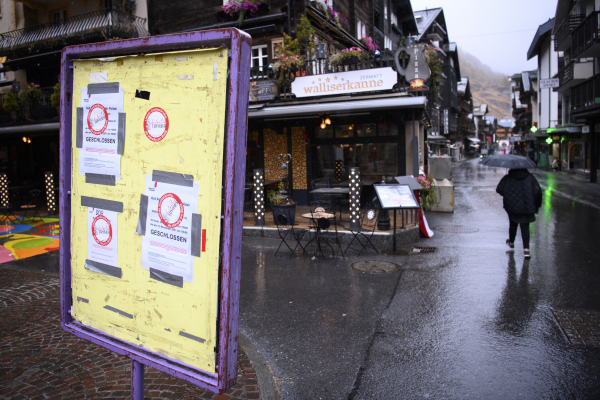 Μετάλλαξη Όμικρον: Σε καραντίνα 2.000 άνθρωποι για δύο κρούσματα σε φημισμένο σχολείο της Ελβετίας