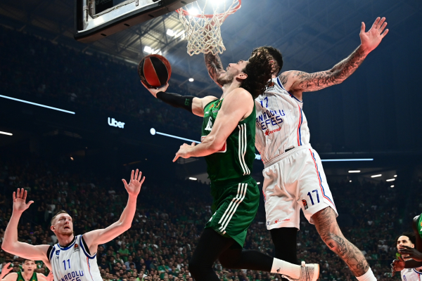 Παναθηναϊκός - Εφές 75-67: Οι πρωταθλητές Ευρώπης στο Άμπου Ντάμπι