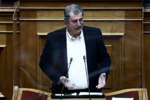 Αναδίπλωση Πολάκη με επιστολή «συγγνώμης» σε Τσίπρα και ΣΥΡΙΖΑ: «Στηρίζω τη μάχη για την νίκη»
