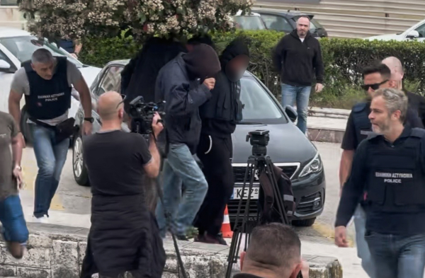 Αργοστόλι: Στη φυλακή οι τρεις κατηγορούμενοι για τον θάνατο της 19χρονης