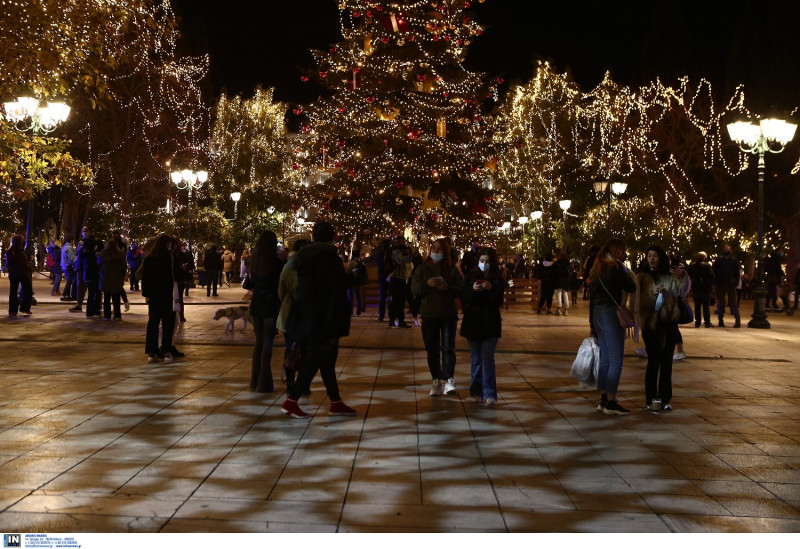 Χριστούγεννα όπως... Πάσχα μέχρι 9 άτομα αλλιώς πιο σκληρά μέτρα την Πρωτοχρονιά