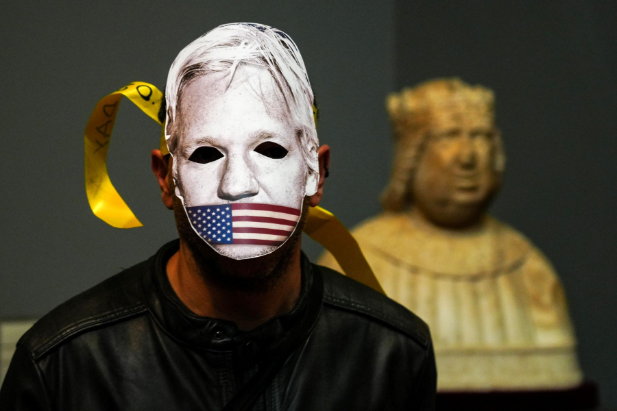 Τζούλιαν Ασάνζ: Δικαστήριο επέτρεψε να ασκήσει έφεση κατά της έκδοσής του στις ΗΠΑ