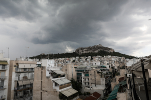Τι ώρα έρχονται καταιγίδες στην Αττική σήμερα - «Παρένθεση» με μπόρες σε πολλές περιοχές