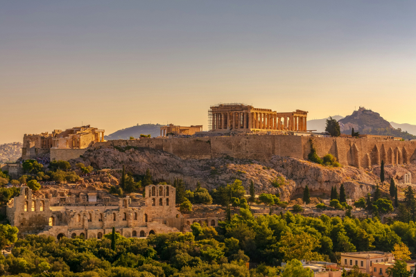 Greece Sits Out Bond Turbulence as Global Debt Concerns Mount