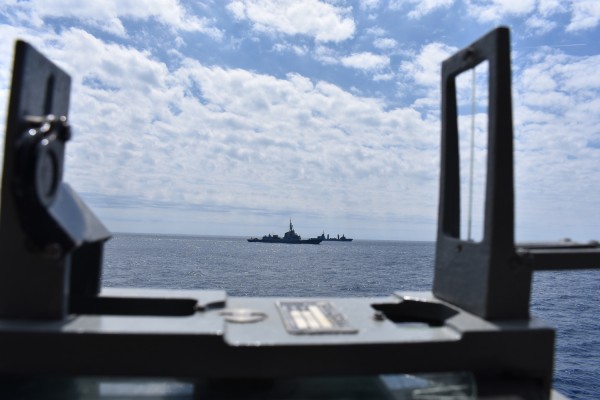 Αμερικανικό πολεμικό πλοίο πέρασε κοντά από νησί που ελέγχεται από την Κίνα