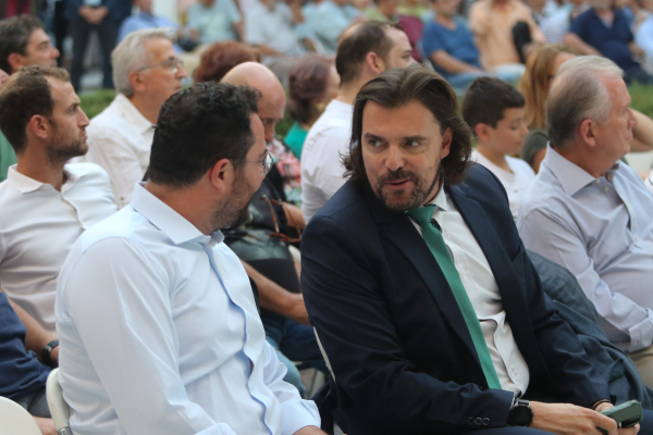 Στάζει μέλι ο Παππάς για τον Άδωνι