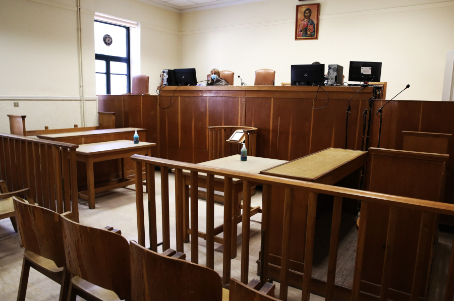 Σε καθολική αποχή οι Δικηγόροι την Πέμπτη, ημέρα ψήφισης του Νέου Ποινικού Κώδικα