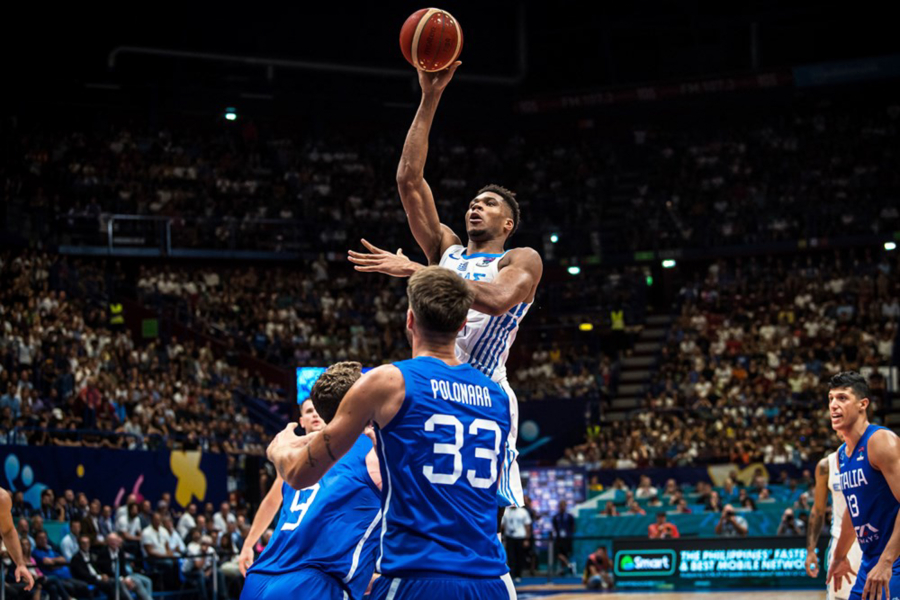 Εurobasket - Επίθεση Σπαχία στους Αντετοκούνμπο: Τα «μπέρδεψε» κι εκτέθηκε ο Κροάτης τεχνικός