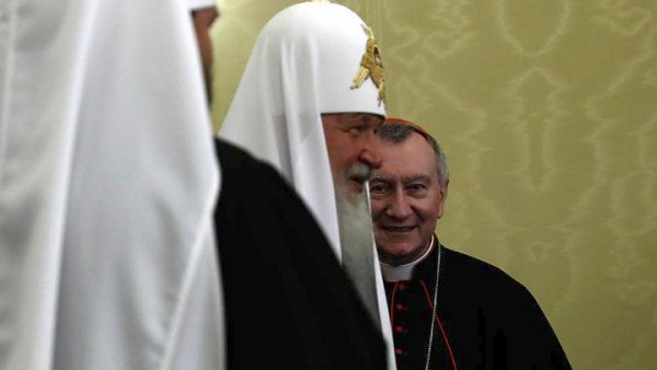 Ο Ρώσος Πατριάρχης Κύριλλος συναντήθηκε με τον υπ. Εξωτερικών του Βατικανού