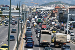 Ακριβότερα τα υβριδικά αυτοκίνητα με τις νέες ρυθμίσεις για το τέλος ταξινόμησης - Αυστηρότεροι έλεγχοι στις εισαγωγές μεταχειρισμένων