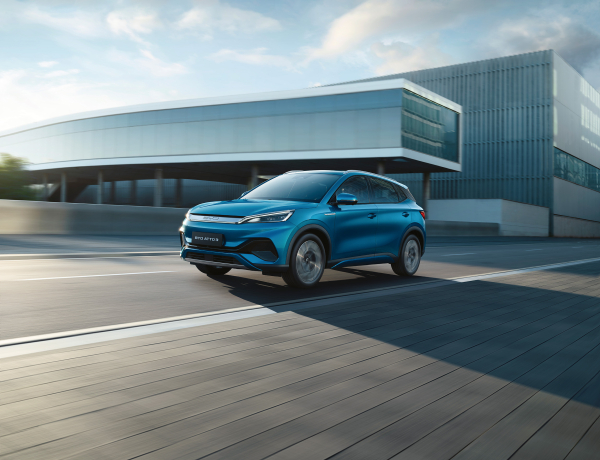 Νέο BYD ΑΤΤΟ 3 2025: Τοbestsellerανανεώνεται στα σημεία