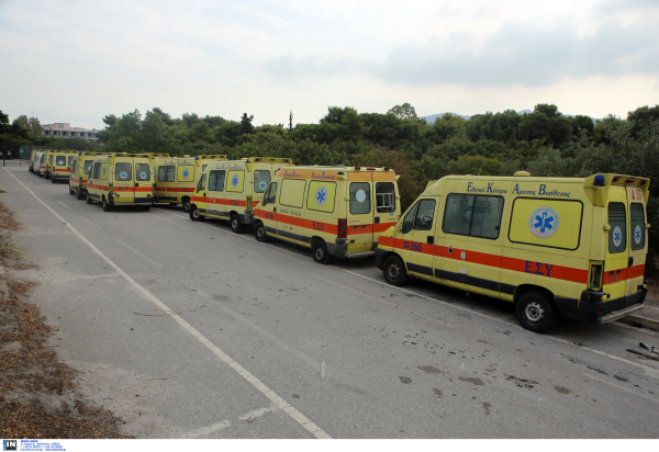 Εκλογές 2023: Πολιτική κόντρα για τις ελλείψεις σε ΕΚΑΒ και ασθενοφόρα