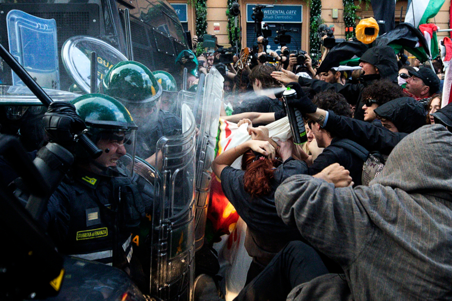 Ρώμη: Τουλάχιστον 27 τραυματίες σε διαδήλωση υπέρ της Παλαιστίνης (βίντεο)