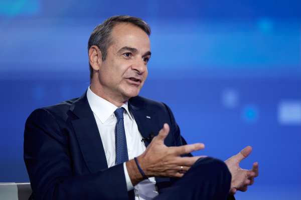 Μητσοτάκης στο Bloomberg: Υπέρ της εξαγοράς της Alpha Bank από UniCredit