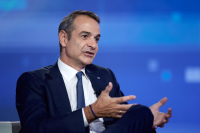 Μητσοτάκης στο Bloomberg: Υπέρ της εξαγοράς της Alpha Bank από UniCredit