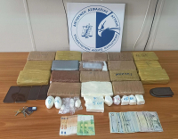 Χαλάνδρι: Έκρυβε 21 κιλά κοκαΐνη σε ΙΧ και σε μοτοσικλέτα