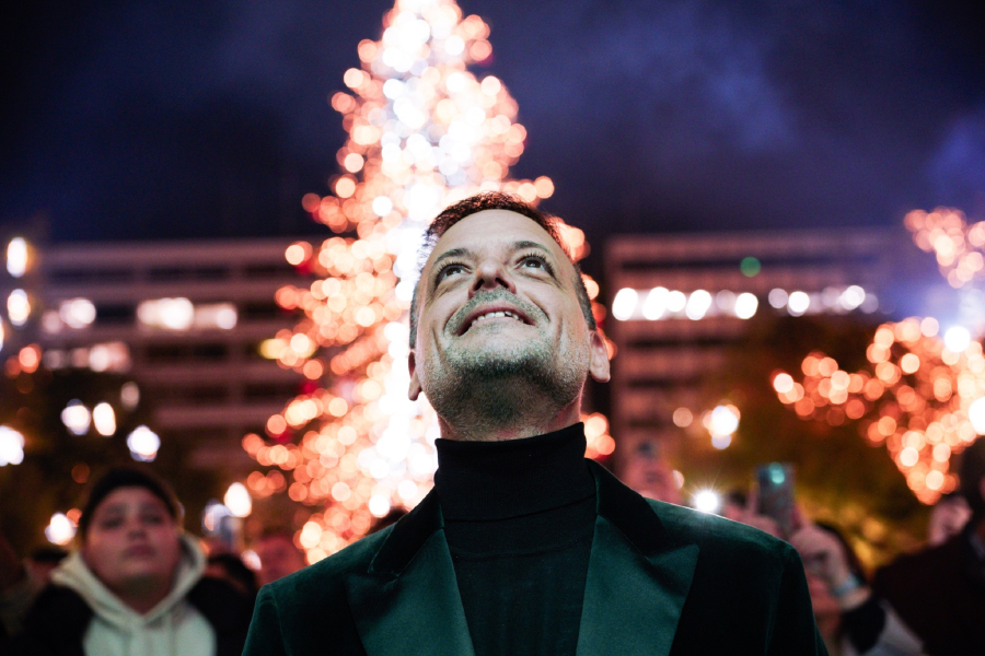 Τα -αθόρυβα- πυροτεχνήματα του Χάρη Δούκα