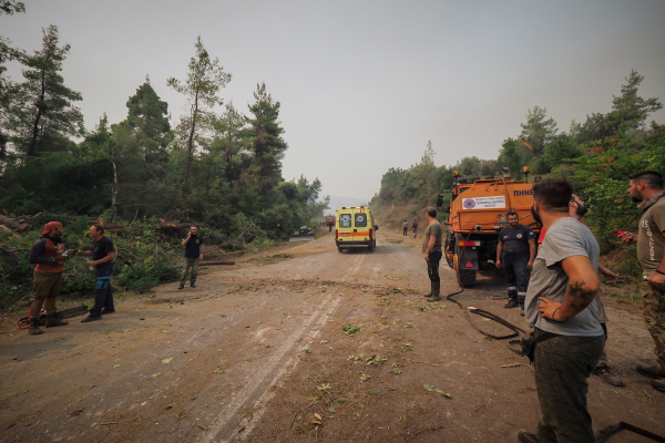 Νέα έκτακτη ενίσχυση 5,6 εκατ. ευρώ σε Δήμους για την πυροπροστασία