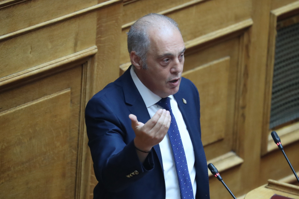 Ο Βελόπουλος, ο Κάθετος Διάδρομος και τα μηνύματα