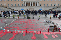 Καρυστιανού για Άγνωστο Στρατιώτη: «Παραδίδεται στα περιστέρια και στα κινητά των τουριστών»