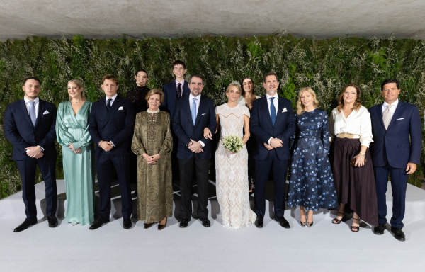 Οι... Ντεγκρέδες παντρεύονται πλούσιες γυναίκες!