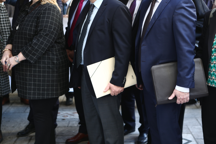 Ελεύθεροι επαγγελματίες: Τα μέτρα που έρχονται στη ΔΕΘ