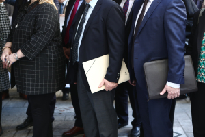Ελεύθεροι επαγγελματίες: Τα μέτρα που έρχονται στη ΔΕΘ