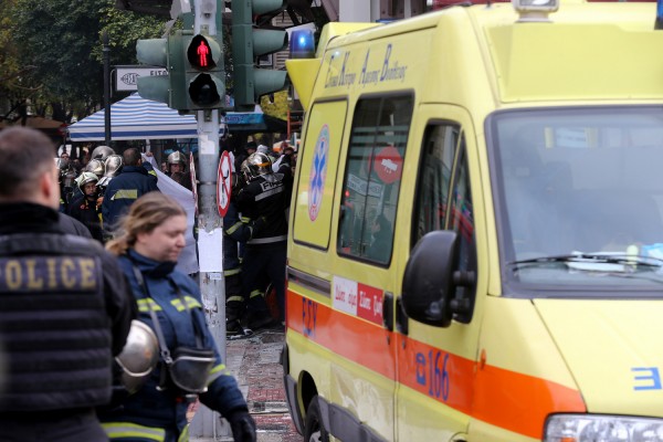 Θανατηφόρο τροχαίο στην Καλλιθέα- Οδηγός μηχανής παρέσυρε πεζό