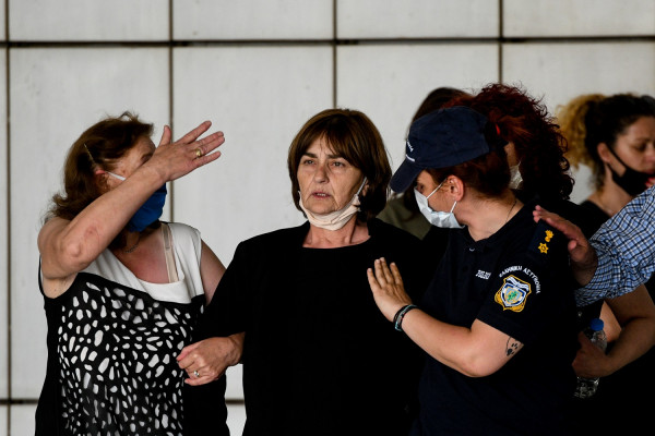 Συγκλονίζουν τα λόγια των γονιών της Τοπαλούδη: Χάσαμε την Ελενίτσα βρήκαμε πολλές χιλιάδες ψυχές