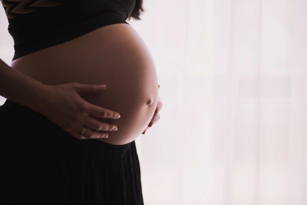 Επίδομα γέννας: Σε πόσες δόσεις θα καταβληθεί