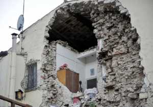 Ιταλία: 30.000 αστέγους και συντρίμμια άφησε πίσω του ο σεισμός