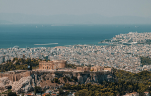 Παθητικός δροσισμός: Tips για το πώς να δροσιστείτε χωρίς κόστος