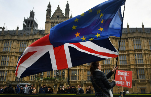 Brexit: Αποφασισμένος για έξοδο από την ΕΕ ο Μπόρις Τζόνσον δηλώνει ο ΥΠ.ΕΞ. της χώρας, Ντόμινικ Ράαμπ