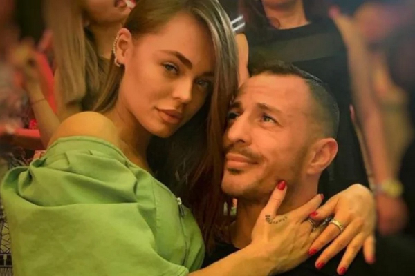 Δολοφονία Μπερδέση: Κατέθεσε η σύντροφός του, δήλωσε σοκαρισμένη (βίντεο)