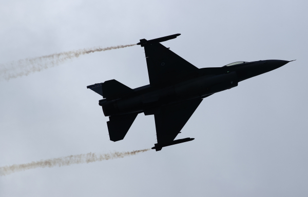 28η Οκτωβρίου: Το μήνυμα του πιλότου του F-16 και της Ομάδας «Ζευς» (βίντεο)