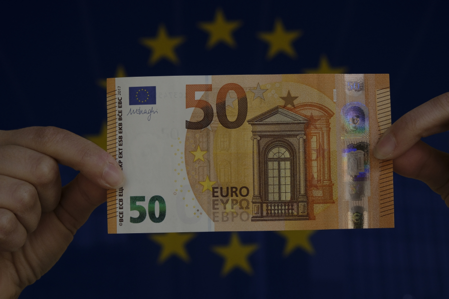 Τράπεζα κατήργησε τα μετρητά σε όλα τα ΑΤΜ και τα γκισέ στη Γερμανία