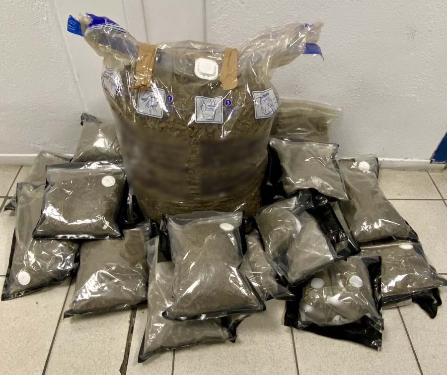 Πέλλα: Εντοπίστηκε με 17 κιλά κάνναβη στον σάκο του και συνελήφθη