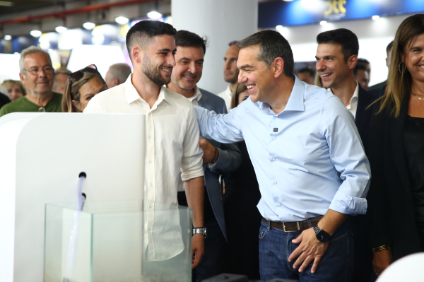 «Άνοιγμα» ΕΛΑΣ στην κοινωνία: Σε προεκλογικούς ρυθμούς με θεματικές εκδηλώσεις για το πρόγραμμα και «ομάδες» στους δήμους