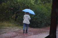 Καιρός με δύο πρόσωπα: Πού θα ρίξει βροχές και καταιγίδες το Σάββατο - Η πρόγνωση του Meteo