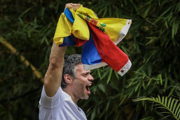 Βενεζουέλα: Αποφυλακίστηκε ο ηγέτης της αντιπολίτευσης